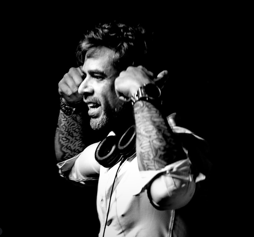 Marcel van Houte aka Nifty Cat